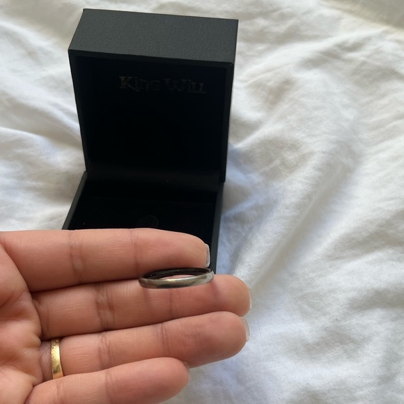 King Will Men’s Wedding Bands | Black | 11.5 - Picture 2 of 6